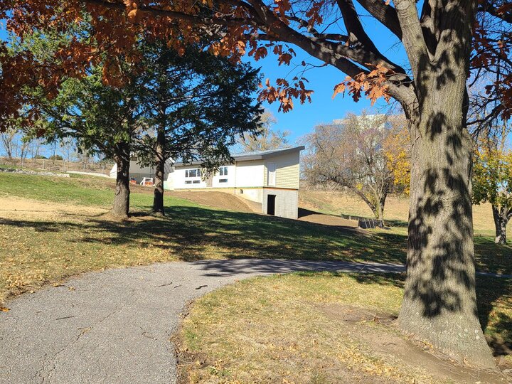 Walking up to the Sustainable Small House